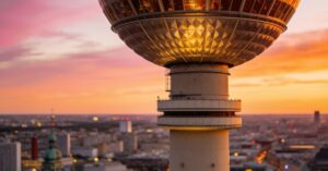 Fernsehturm Berlin Restaurant: Speisen mit dem besten Panoramablick